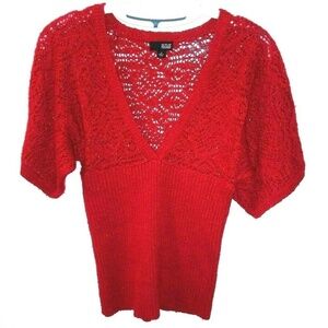 ANA a.n.a  Cropped sweater top Red knit top V Neck Sz M short sleeve pullover